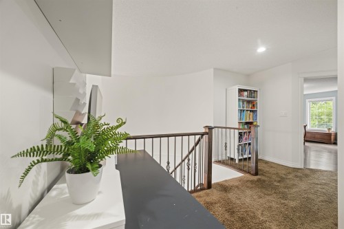 745 Todd Landing Nw, Edmonton, AB 