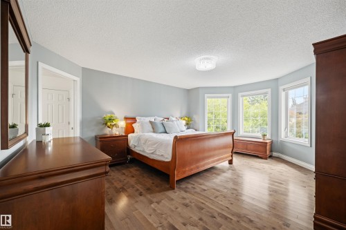745 Todd Landing Nw, Edmonton, AB 