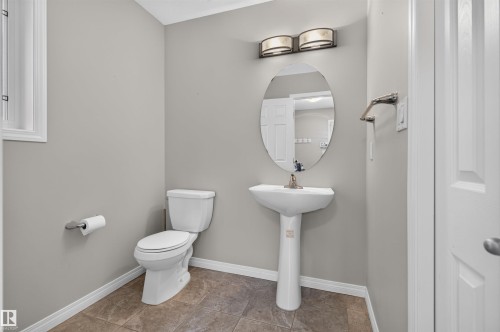 11910 93 Street Nw, Edmonton, AB 
