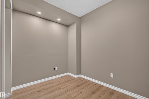 11910 93 Street Nw, Edmonton, AB 