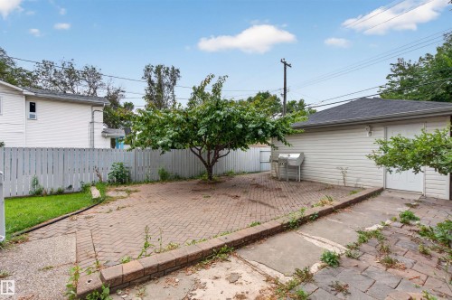 11910 93 Street Nw, Edmonton, AB 