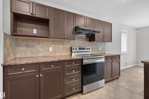 11910 93 Street Nw, Edmonton, AB 