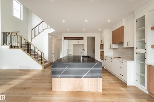 84 Maple Crescent, Gibbons, AB 