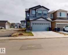 607 31 Avenue NW  Edmonton, AB T6T 2V6