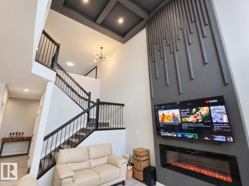 #Main floor 1565 ESAIW PL NW , Edmonton, AB T6M 0E5 3
