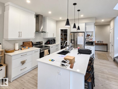 #Main floor 1565 ESAIW PL NW , Edmonton, AB T6M 0E5 4