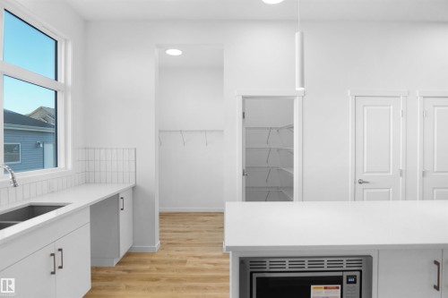 5115 Parc Reunis Way, Beaumont, AB - Indoor Photo Showing Kitchen