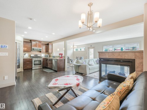 3897 Gallinger Loop Nw, Edmonton, AB 