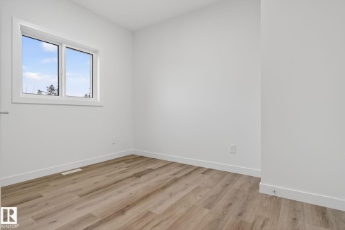 11927 90 Street Nw, Edmonton, AB 