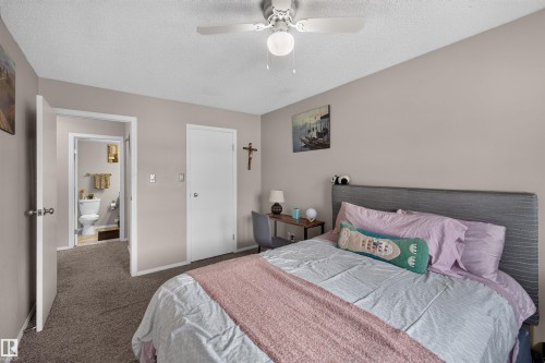 #102 14520 52 St Nw, Edmonton, AB - Indoor Photo Showing Bedroom