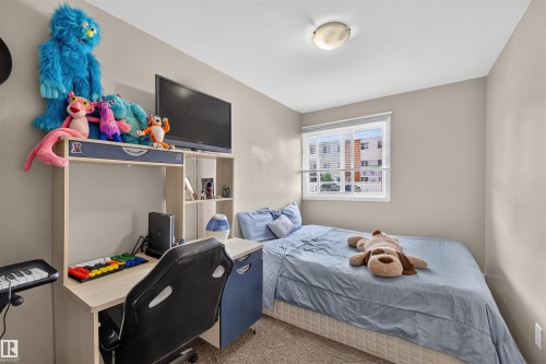 #102 14520 52 St Nw, Edmonton, AB - Indoor Photo Showing Bedroom
