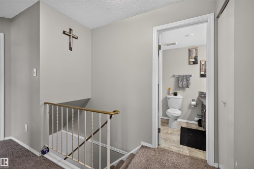 #102 14520 52 St Nw, Edmonton, AB - Indoor Photo Showing Other Room