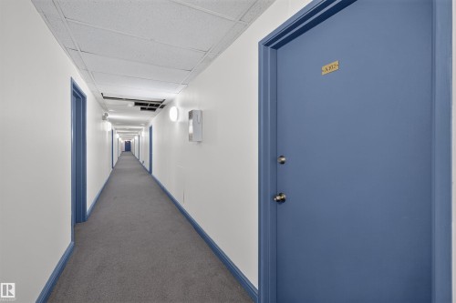 #102 14520 52 St Nw, Edmonton, AB - Indoor Photo Showing Other Room