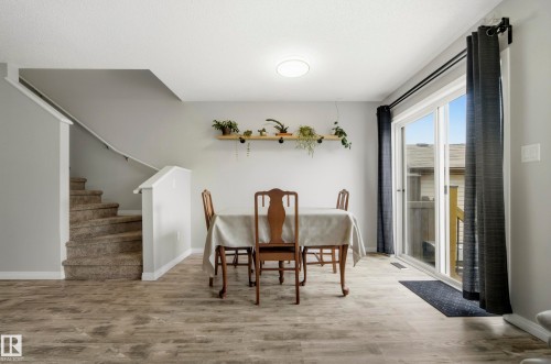 3805 Powell Wynd Sw, Edmonton, AB - Indoor Photo Showing Dining Room