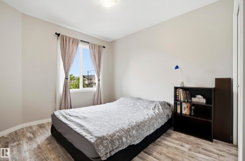 3805 Powell Wynd Sw, Edmonton, AB - Indoor Photo Showing Bedroom