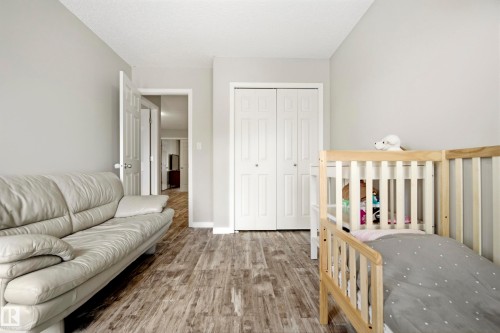 3805 Powell Wynd Sw, Edmonton, AB - Indoor Photo Showing Bedroom