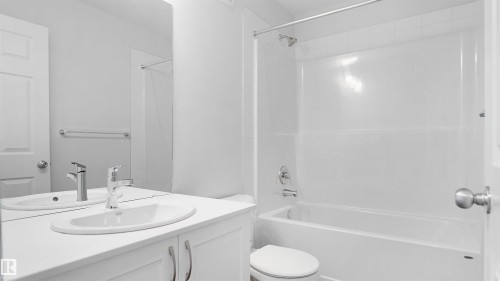 70 Elliott Wynd, Fort Saskatchewan, AB - Indoor Photo Showing Bathroom