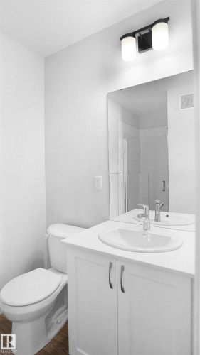 70 Elliott Wynd, Fort Saskatchewan, AB - Indoor Photo Showing Bathroom