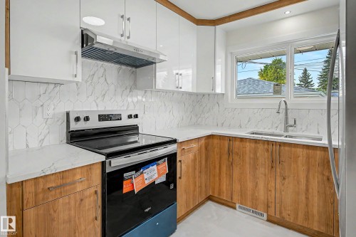5707 90 Avenue Nw, Edmonton, AB 