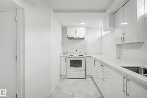 5707 90 Avenue Nw, Edmonton, AB 