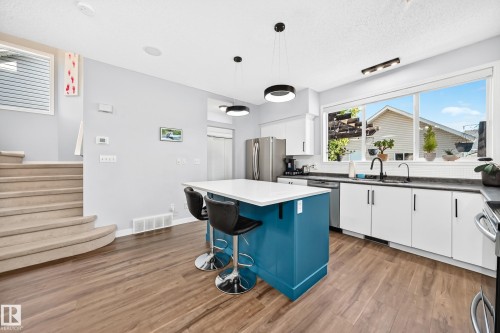 1115 80 Street Sw, Edmonton, AB 
