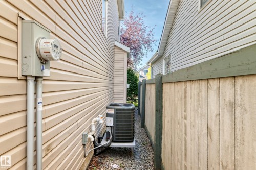 1115 80 Street Sw, Edmonton, AB 
