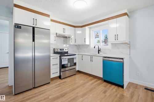 1720 49A Street Nw, Edmonton, AB 