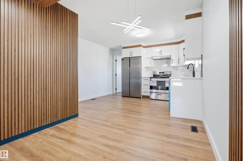 1720 49A Street Nw, Edmonton, AB 