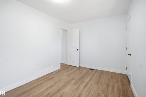 1720 49A Street Nw, Edmonton, AB 