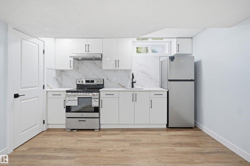 1720 49A Street Nw, Edmonton, AB 