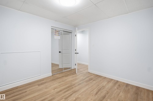 1720 49A Street Nw, Edmonton, AB 