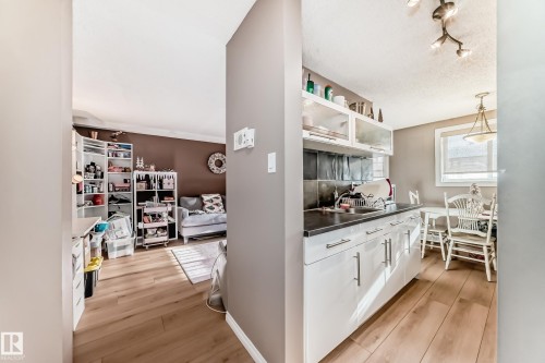 #102 10149 83 Av Nw, Edmonton, AB 
