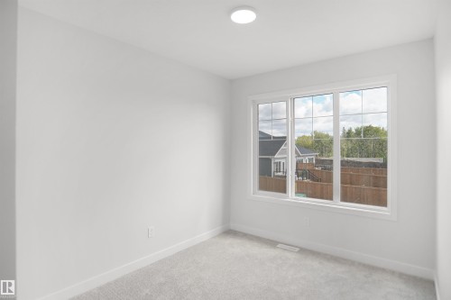 21354 128A Avenue Nw, Edmonton, AB - Indoor Photo Showing Other Room