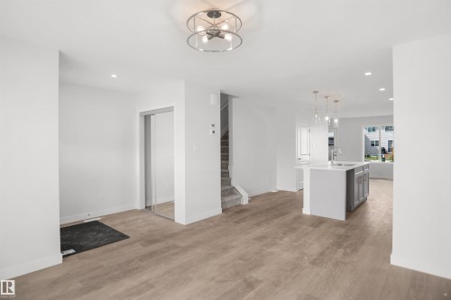 21354 128A Avenue Nw, Edmonton, AB - Indoor Photo Showing Other Room