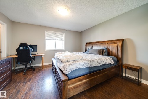 12218 16 Avenue Sw, Edmonton, AB 