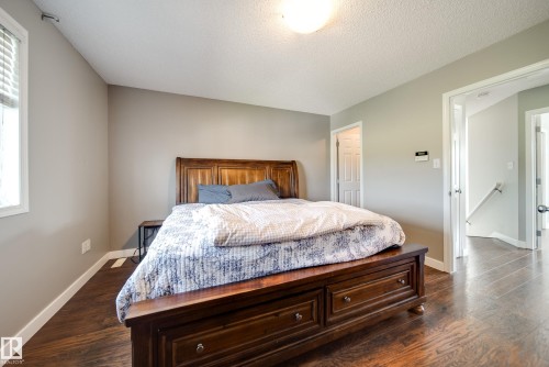 12218 16 Avenue Sw, Edmonton, AB 