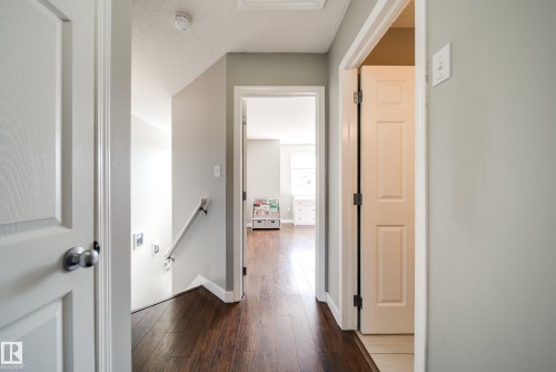 12218 16 Avenue Sw, Edmonton, AB 