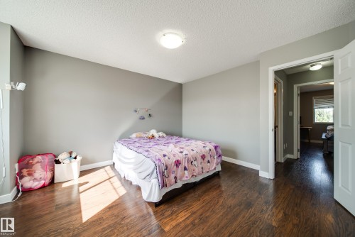 12218 16 Avenue Sw, Edmonton, AB 