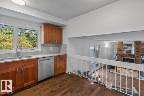 11728 33A Avenue Nw, Edmonton, AB 