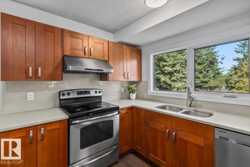 11728 33A Avenue Nw, Edmonton, AB 