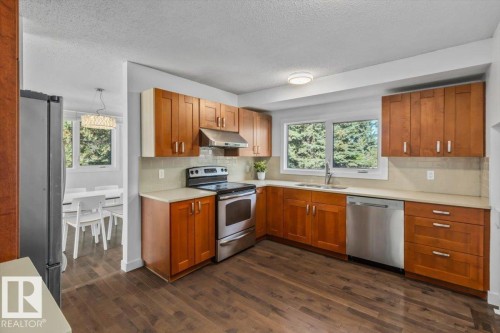11728 33A Avenue Nw, Edmonton, AB 