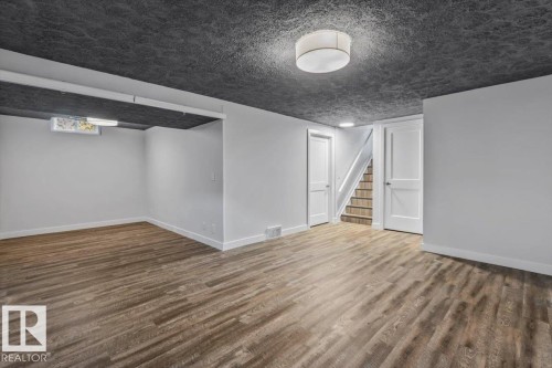11728 33A Avenue Nw, Edmonton, AB 
