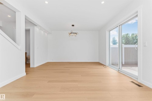 155 Woodborough Way Nw, Edmonton, AB 