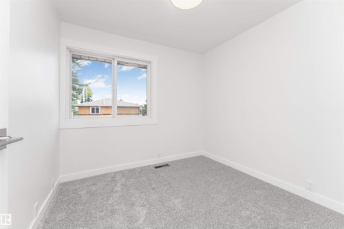 155 Woodborough Way Nw, Edmonton, AB 