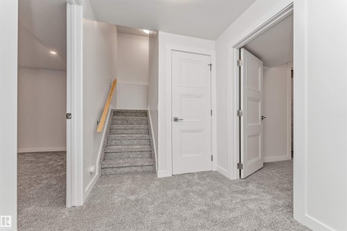155 Woodborough Way Nw, Edmonton, AB 