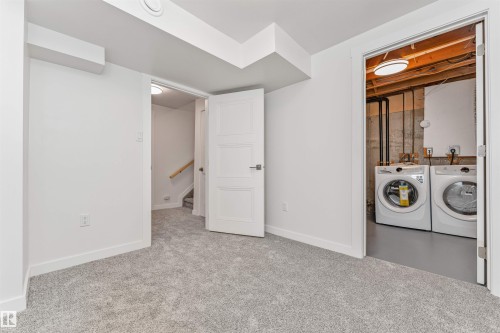 155 Woodborough Way Nw, Edmonton, AB 