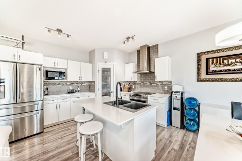 16320 12 Avenue Sw, Edmonton, AB 
