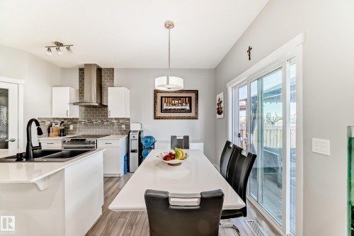 16320 12 Avenue Sw, Edmonton, AB 