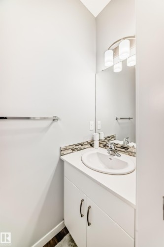 16320 12 Avenue Sw, Edmonton, AB 
