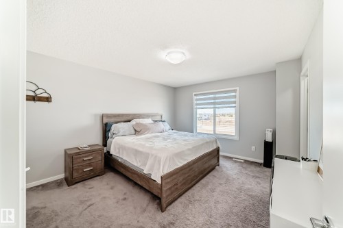 16320 12 Avenue Sw, Edmonton, AB 